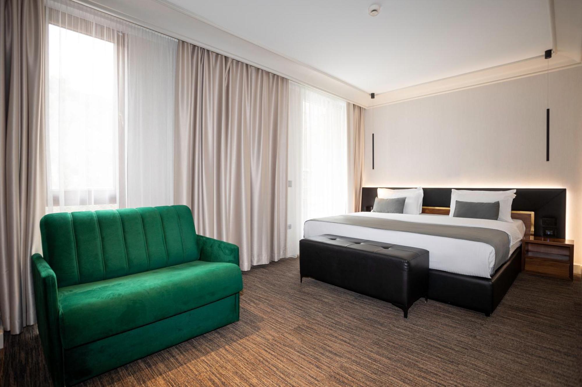 Select Hill Resort Linze ภายนอก รูปภาพ