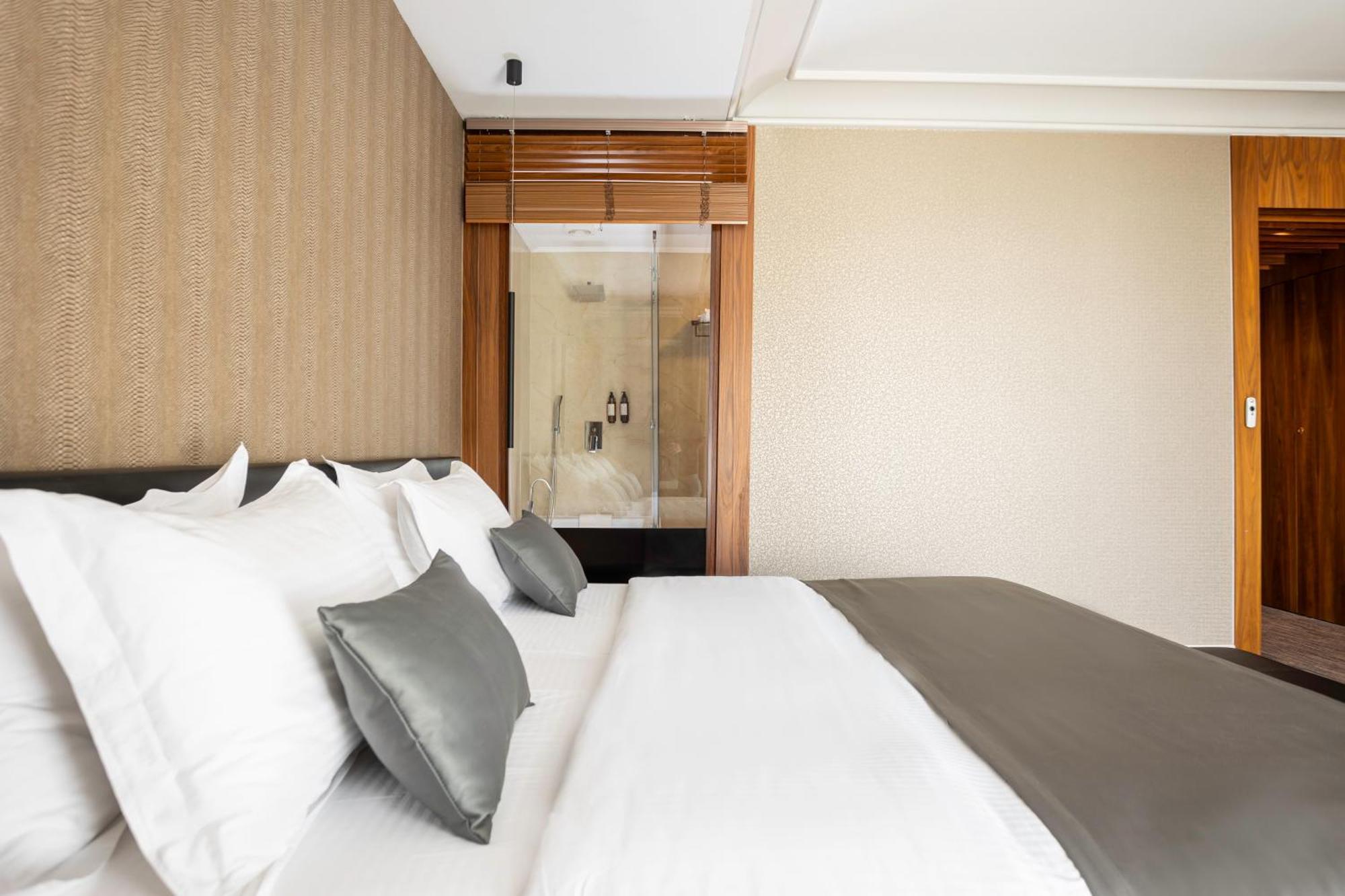 Select Hill Resort Linze ภายนอก รูปภาพ