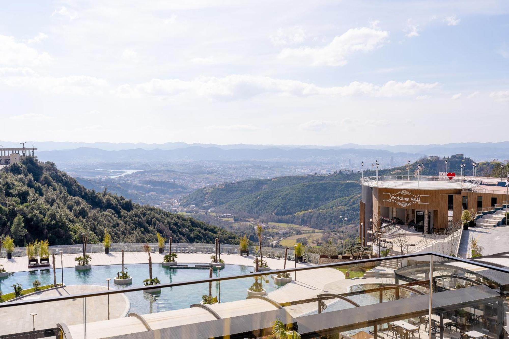 Select Hill Resort Linze ภายนอก รูปภาพ